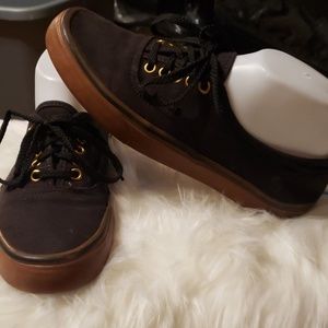 Unisex Black Vans Women's Size 9 Men's Size 7.5